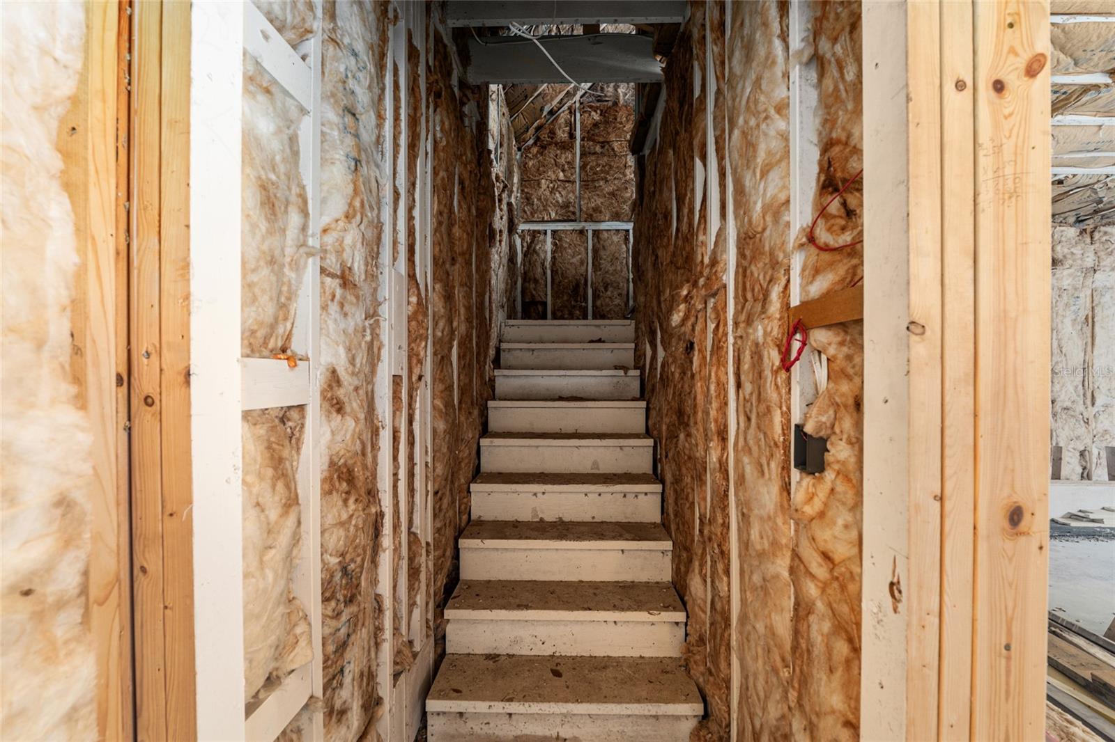 Image 37 of 50 For 921 170th Street