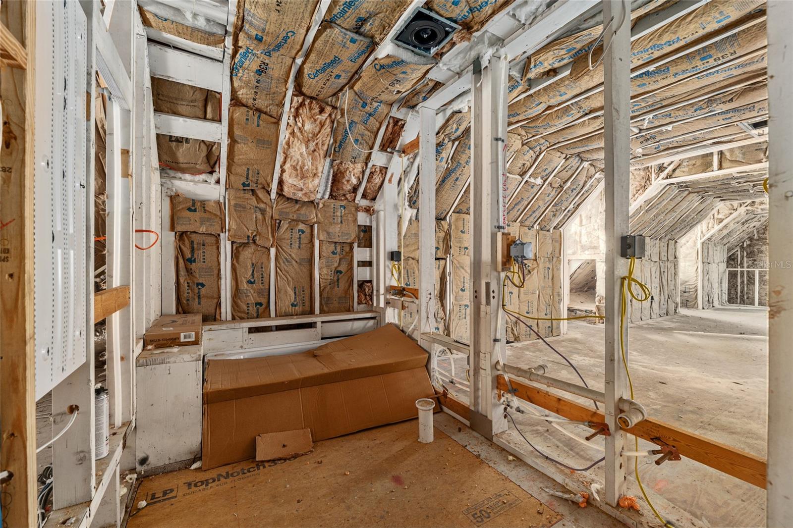 Image 40 of 50 For 921 170th Street