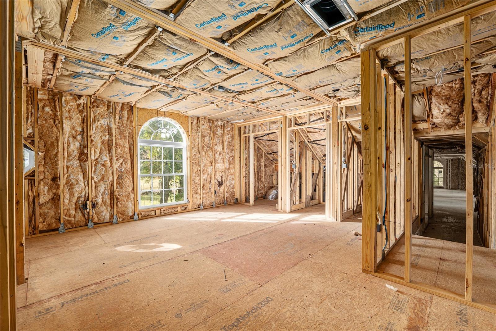 Image 47 of 50 For 921 170th Street