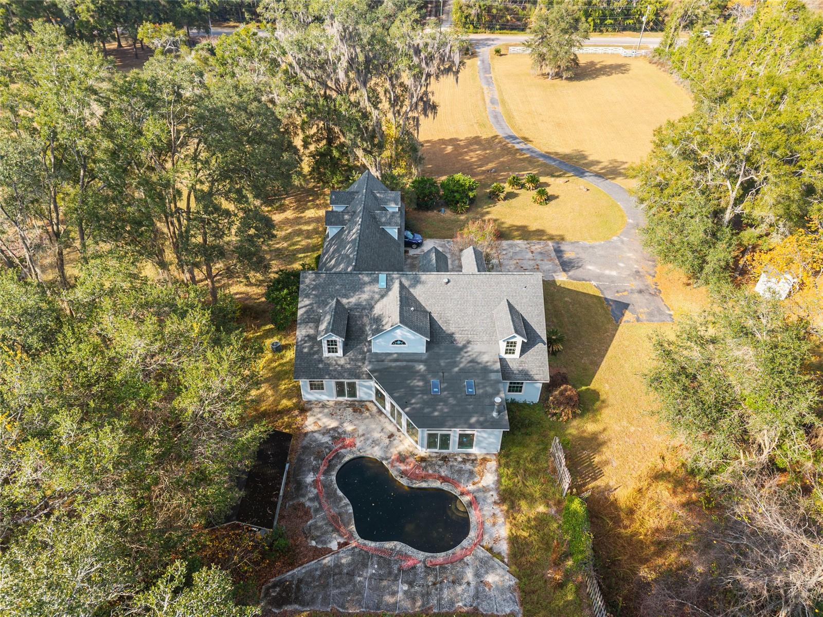 Image 6 of 50 For 921 170th Street