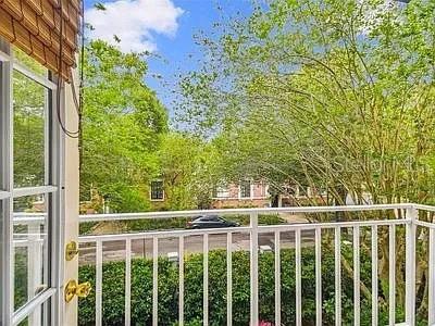 Image 11 of 35 For 2314 Clewis Court 204