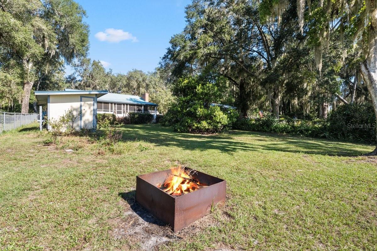 Image 24 of 41 For 832 Lake Shore Terrace