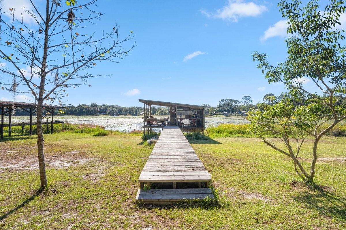 Image 26 of 41 For 832 Lake Shore Terrace