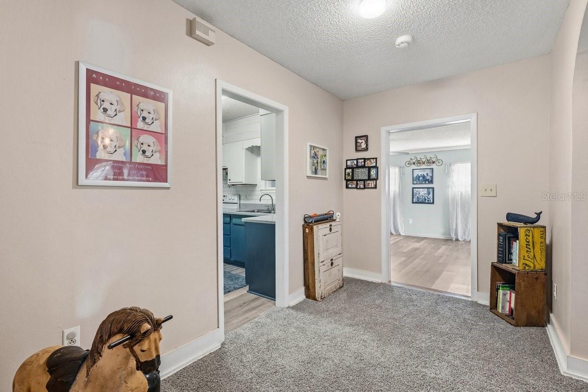 Image 7 of 41 For 832 Lake Shore Terrace