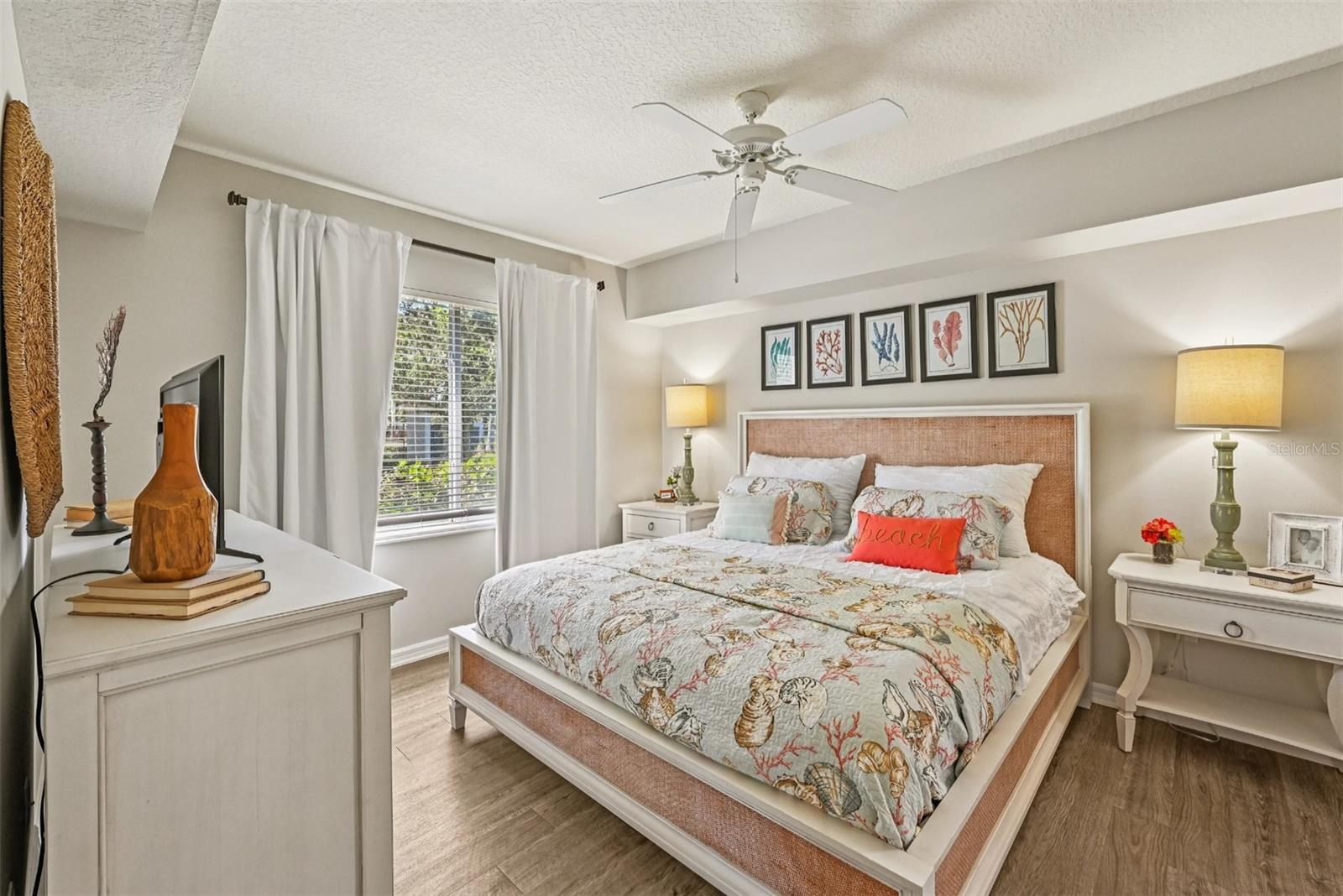 Image 13 of 47 For 1010 Fresco Way 1b-01-206