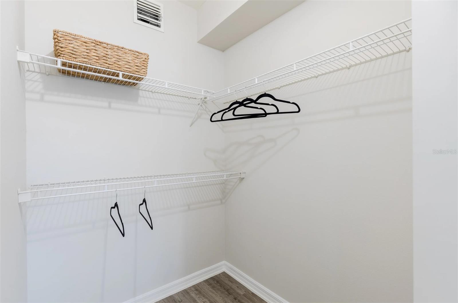 Image 22 of 47 For 1010 Fresco Way 1b-01-206