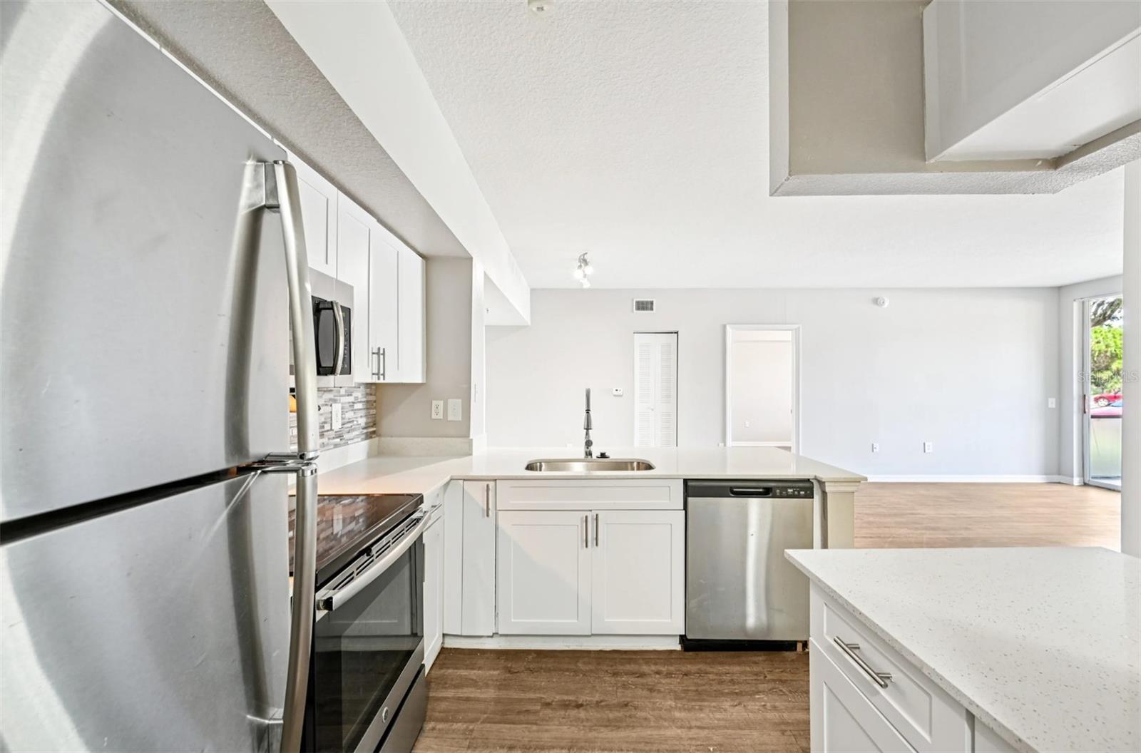 Image 26 of 47 For 1010 Fresco Way 1b-01-206