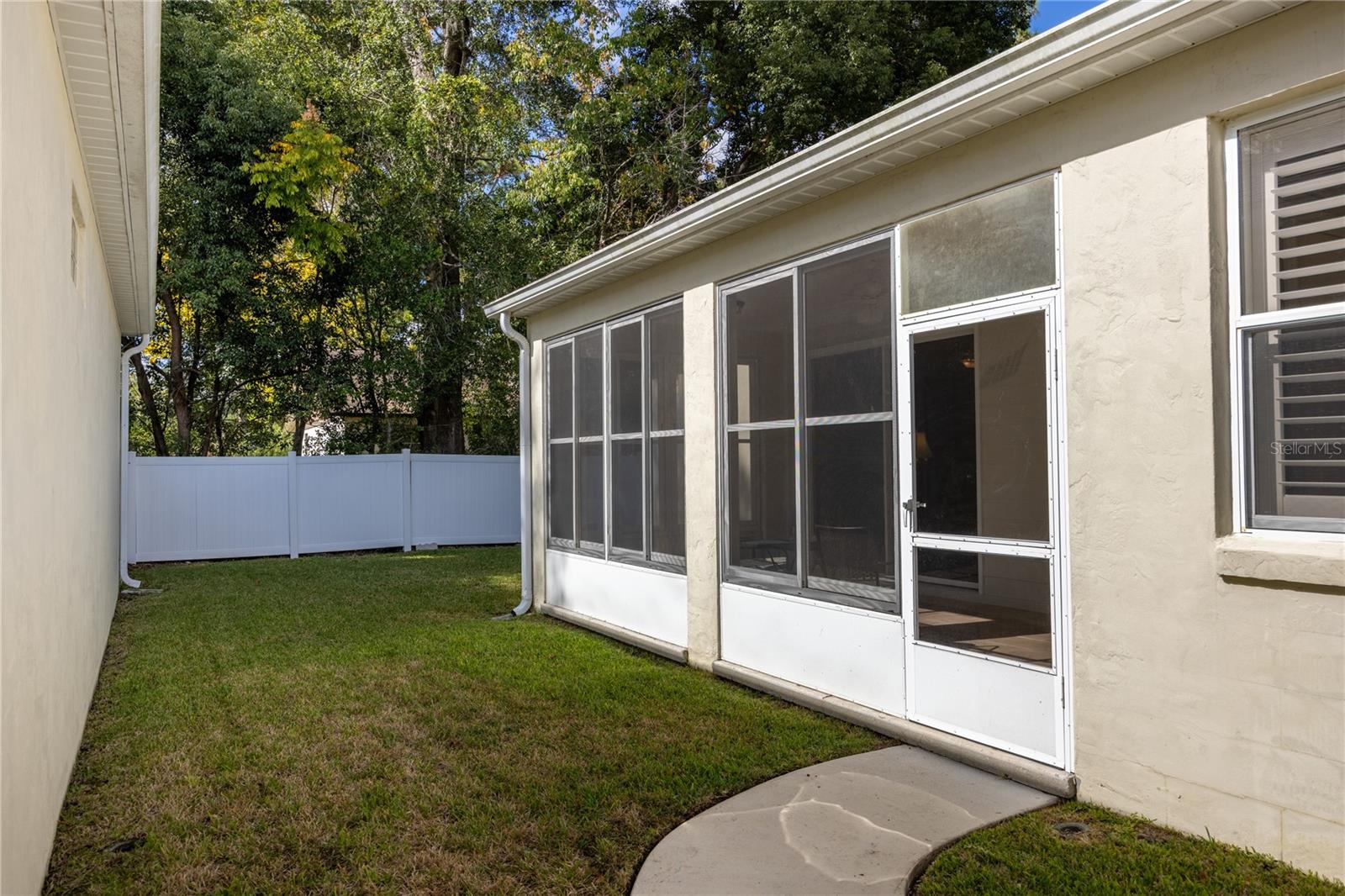 Image 26 of 27 For 1064 31st Terrace