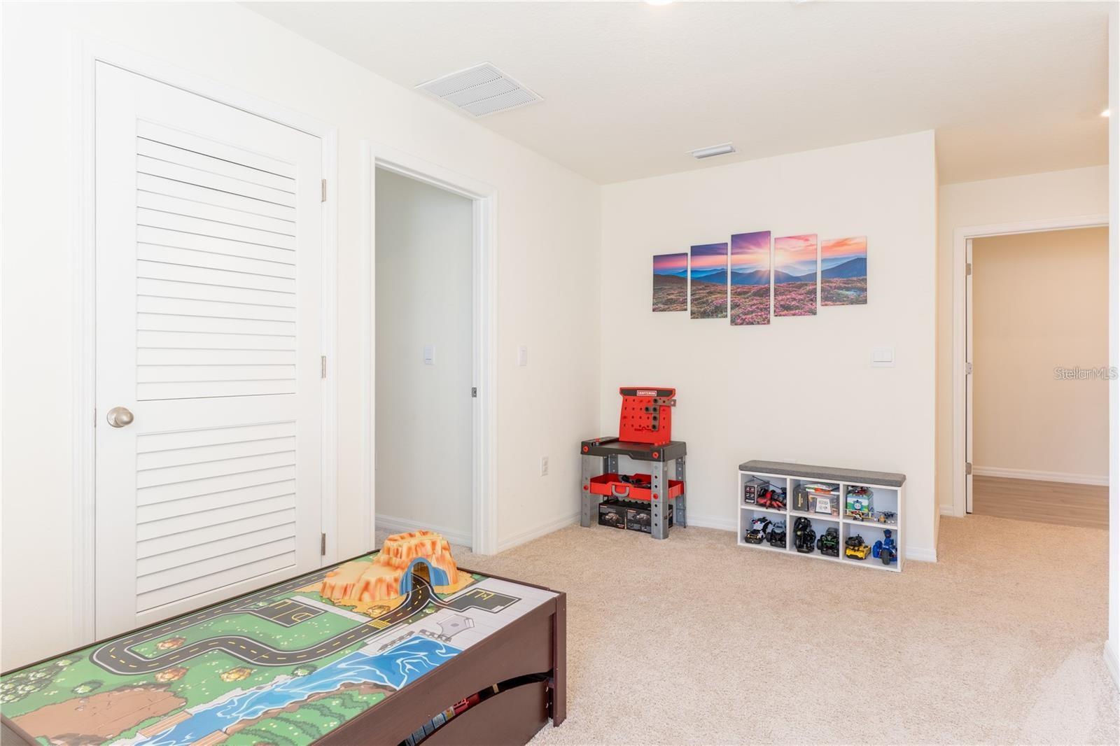 Image 19 of 36 For 13648 14th Place