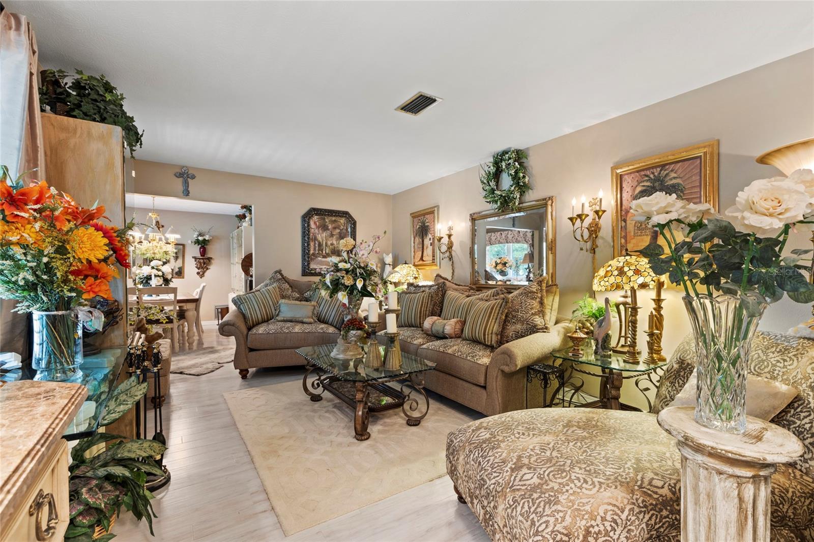 Image 5 of 58 For 259 Benz Way