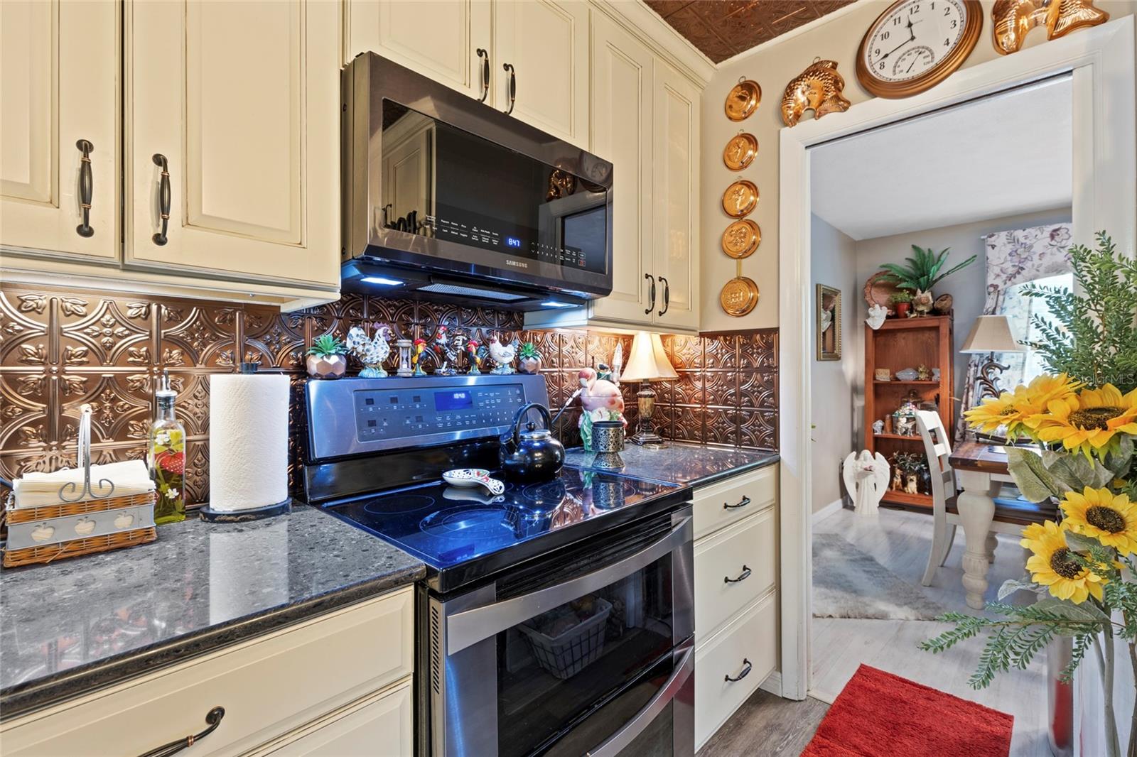 Image 7 of 58 For 259 Benz Way