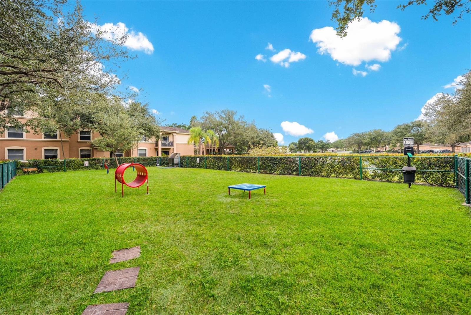 Image 4 of 48 For 10101 14th Street 3b-10-108