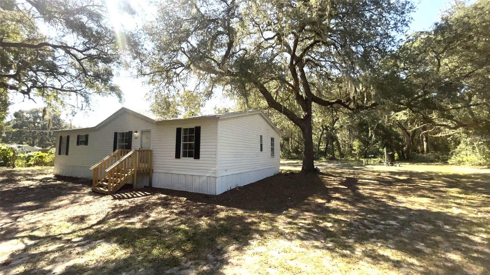 Image 28 of 32 For 7071 95th Street