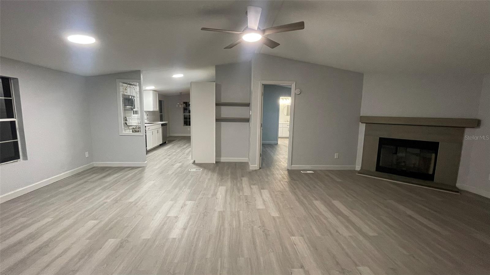 Image 5 of 32 For 7071 95th Street