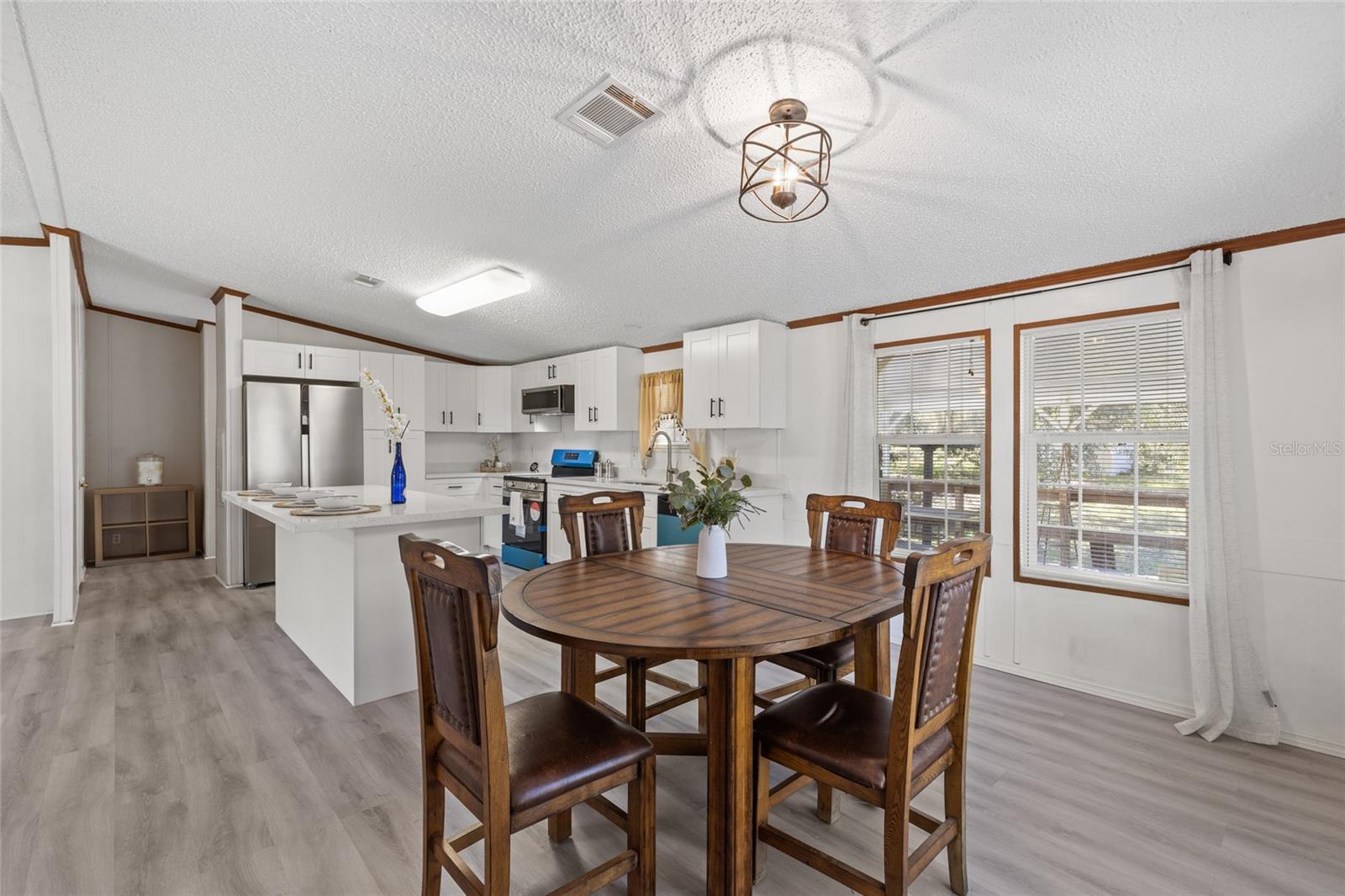 Image 7 of 39 For 8430 111th Street