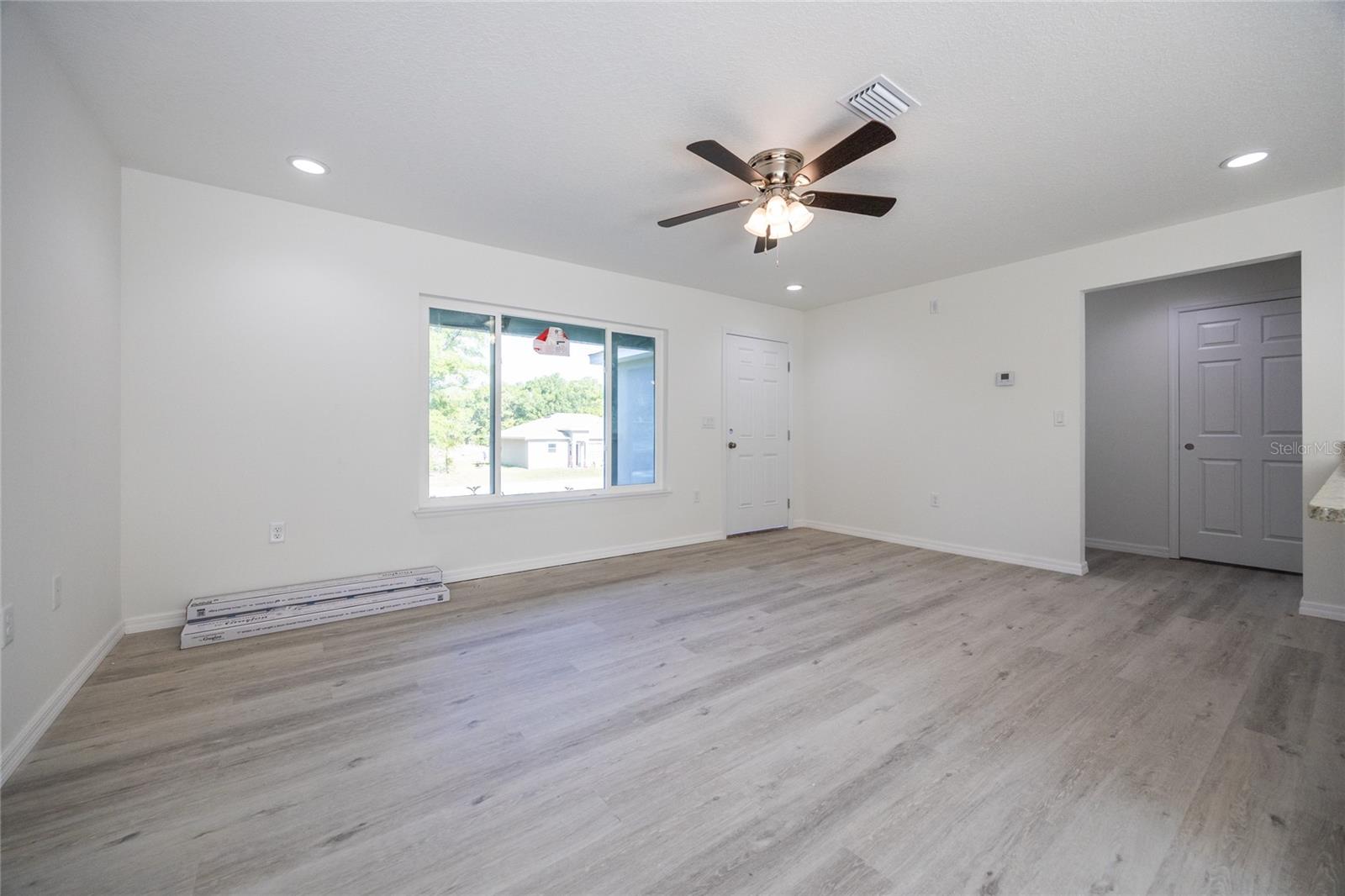 Image 17 of 40 For 15051 1st Street