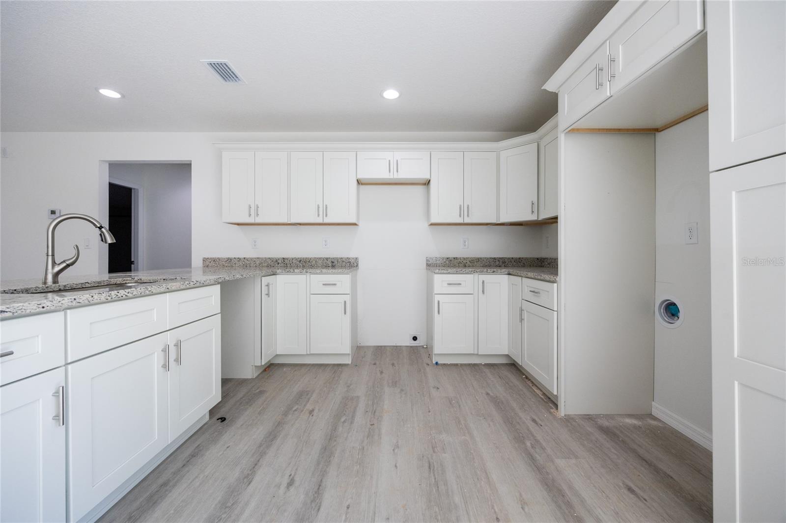 Image 21 of 40 For 15051 1st Street