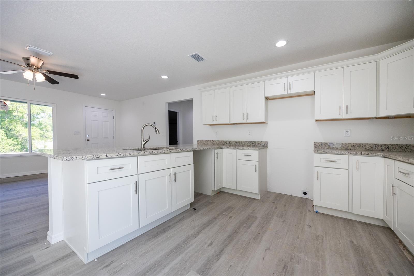 Image 22 of 40 For 15051 1st Street