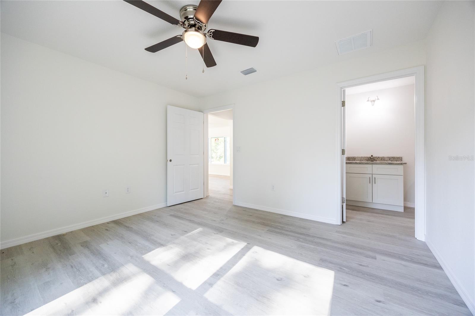 Image 25 of 40 For 15051 1st Street