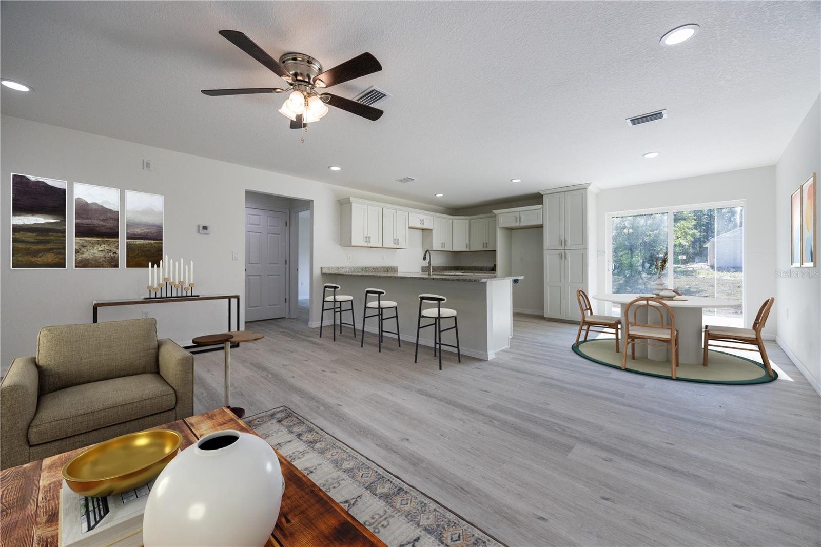 Image 5 of 40 For 15051 1st Street