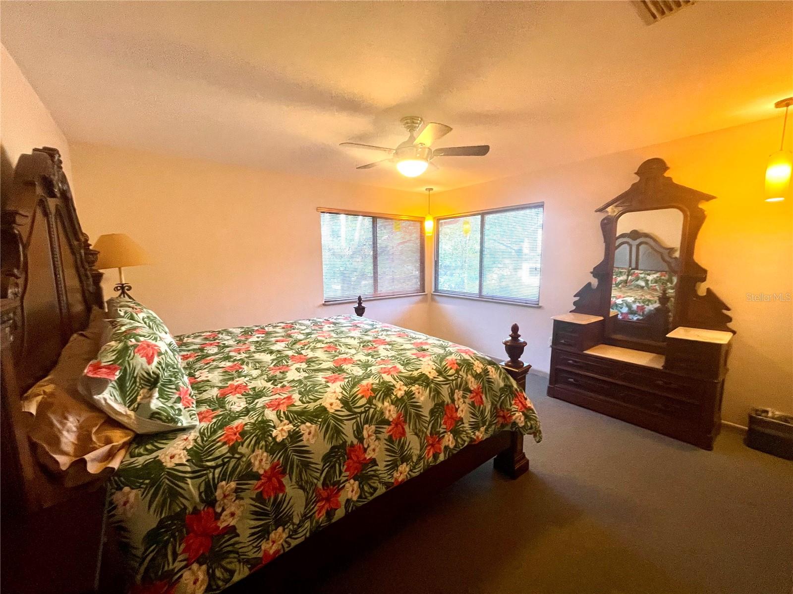 Image 7 of 21 For 105 33rd Court 105a