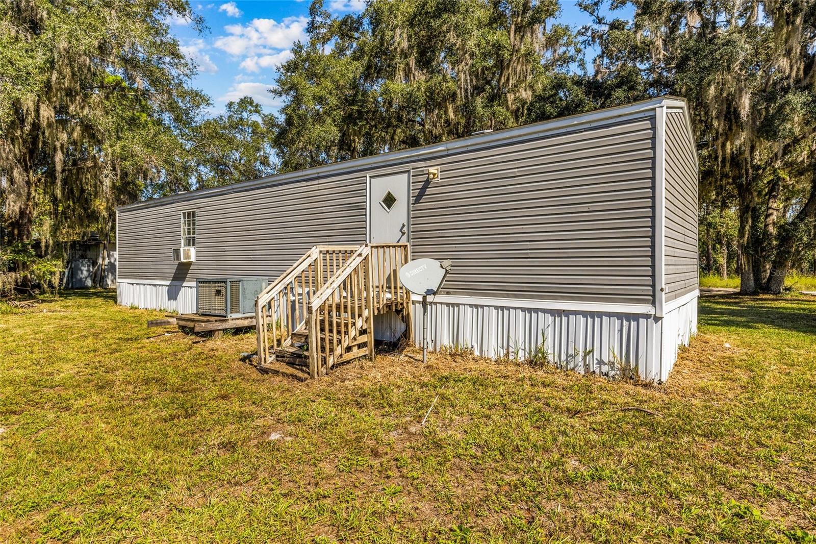 Image 18 of 35 For 5970 103rd Court