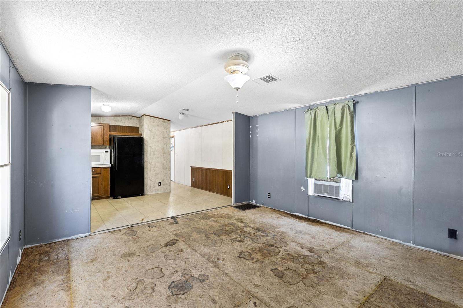 Image 6 of 35 For 5970 103rd Court