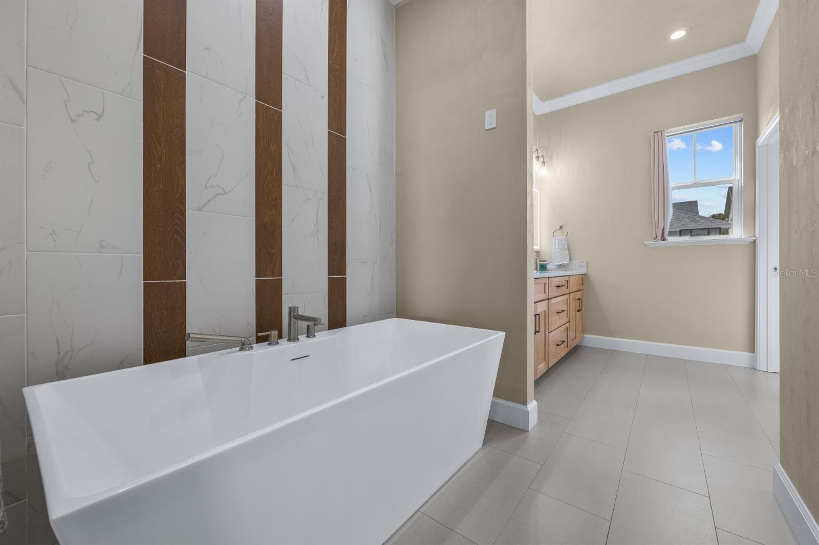 Image 24 of 30 For 13265 9th Road