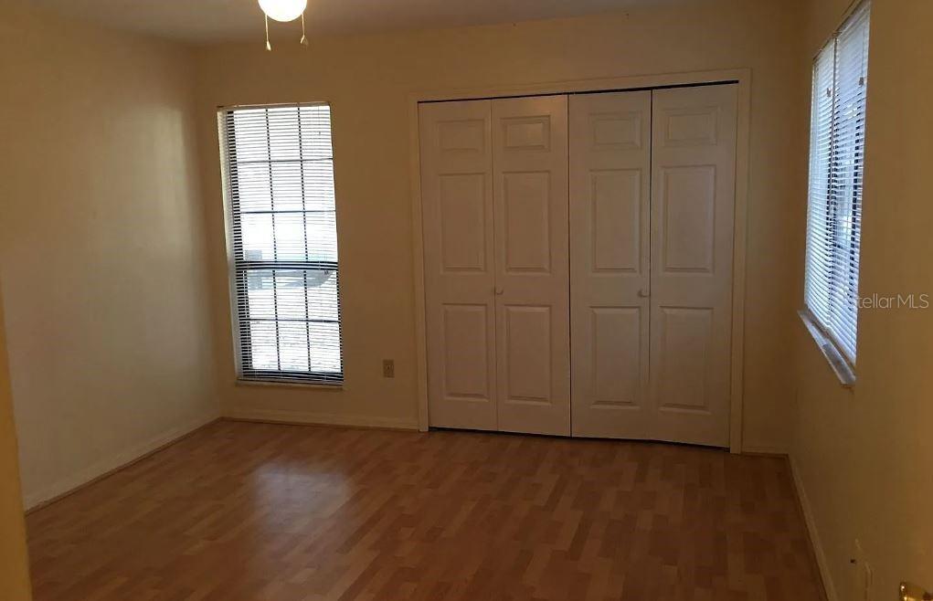 Image 6 of 11 For 911 57th Terrace 911
