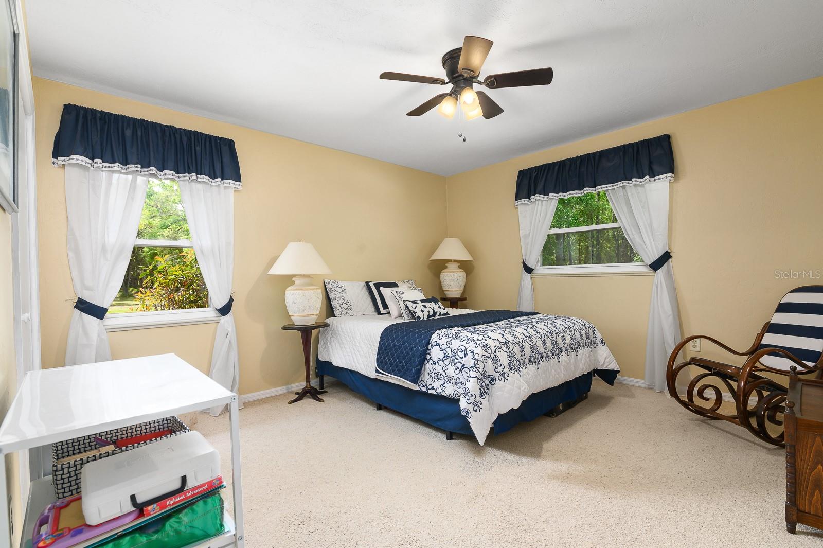 Image 12 of 47 For 23719 142nd Avenue