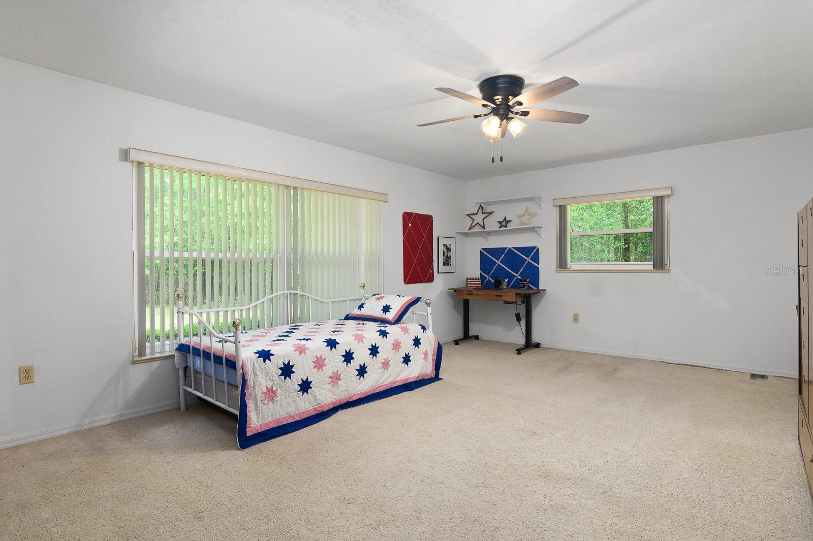 Image 15 of 47 For 23719 142nd Avenue