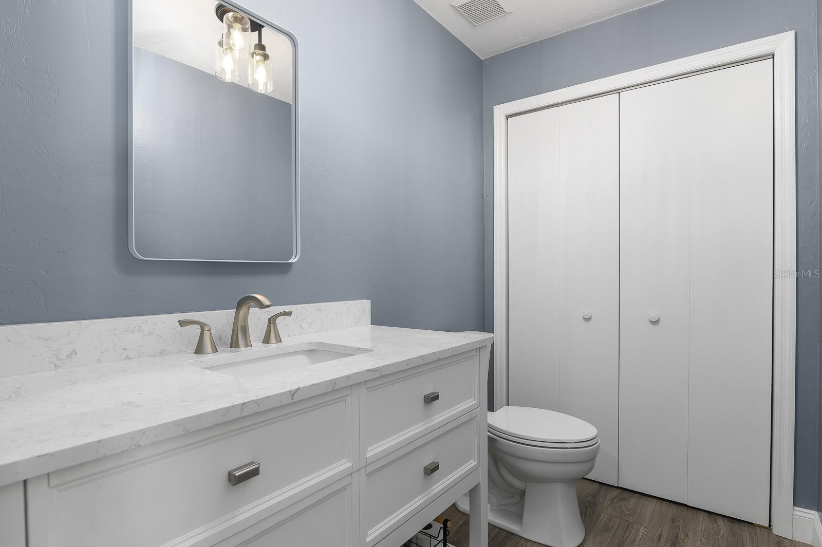 Image 16 of 47 For 23719 142nd Avenue