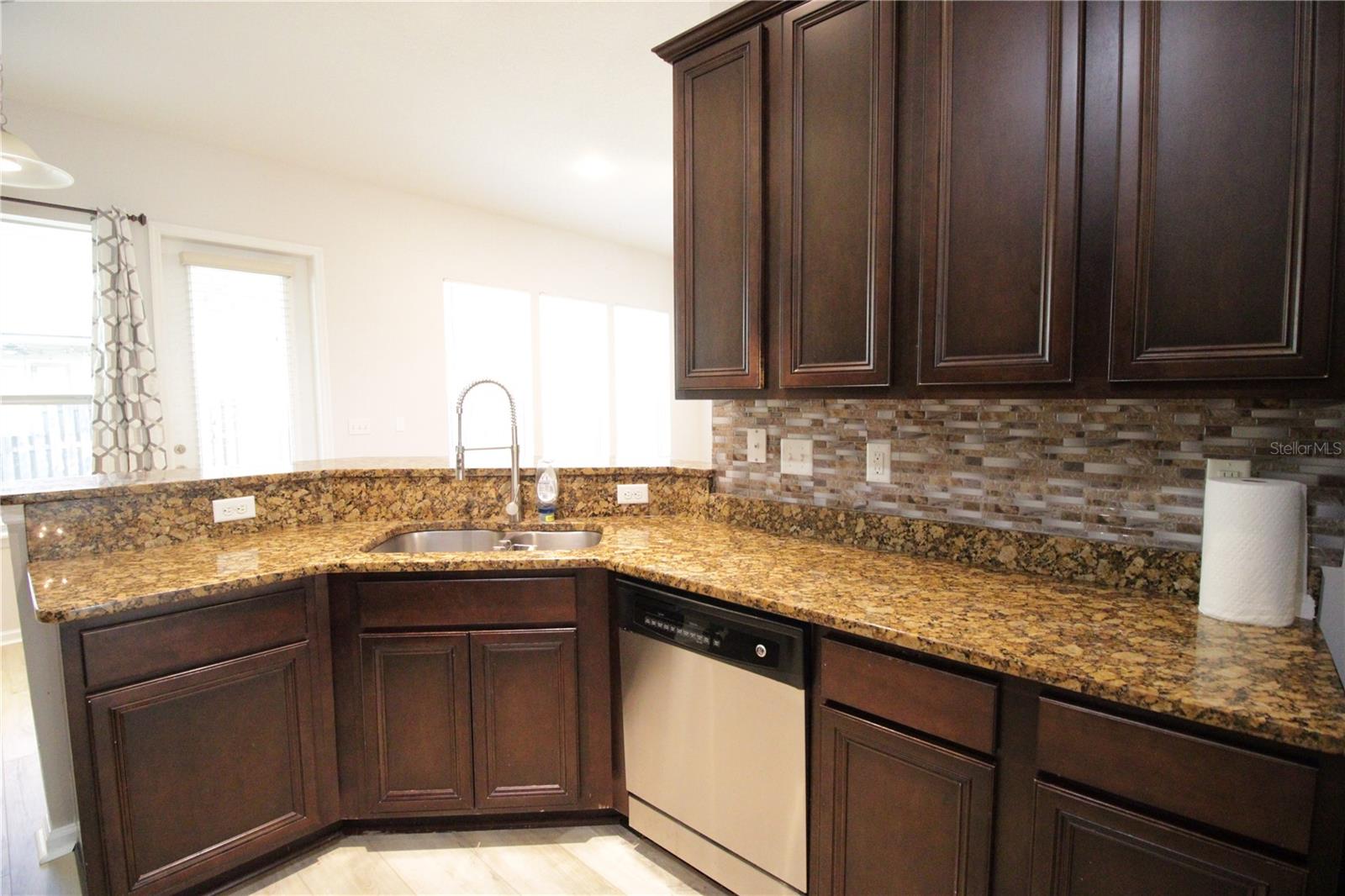 Image 12 of 40 For 8225 53rd Terrace