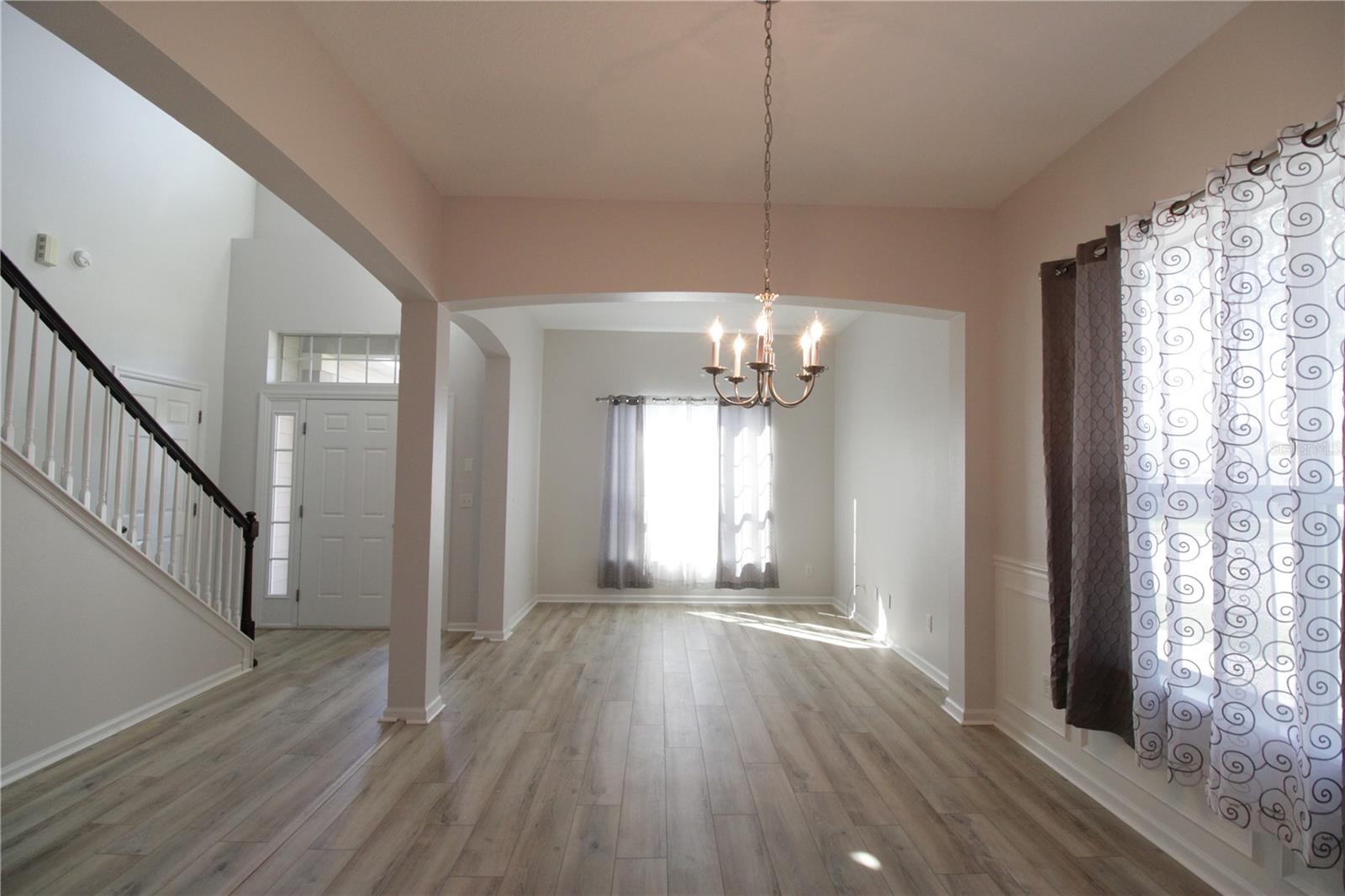 Image 5 of 40 For 8225 53rd Terrace