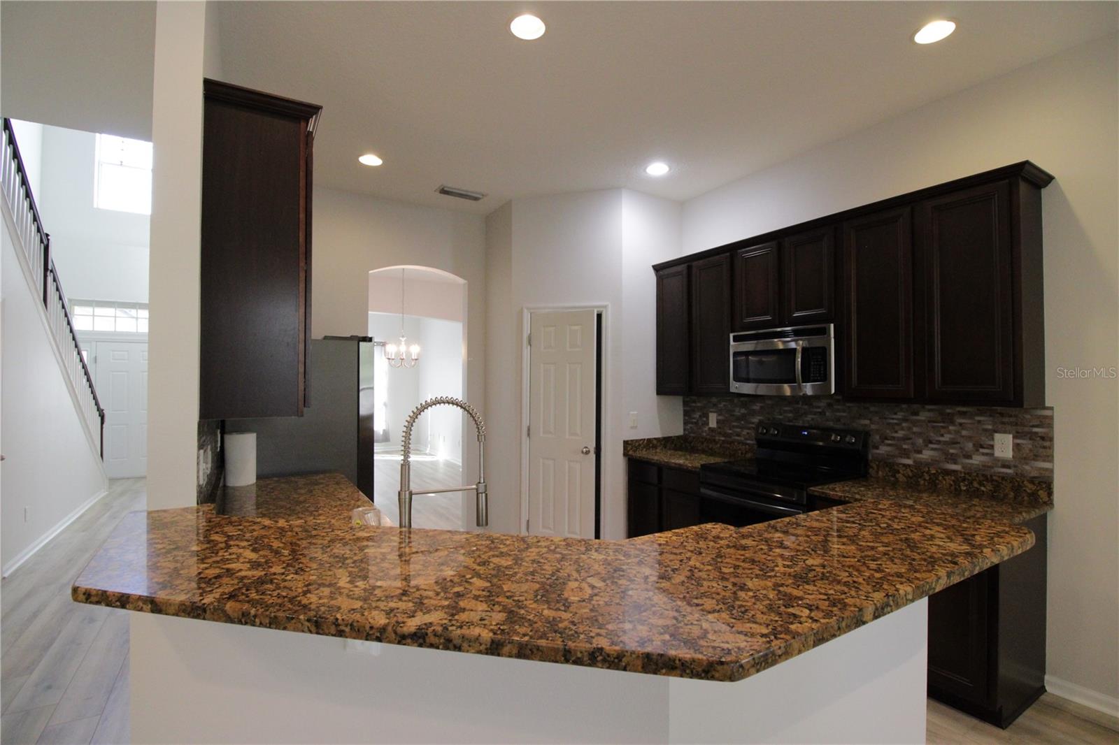 Image 7 of 40 For 8225 53rd Terrace