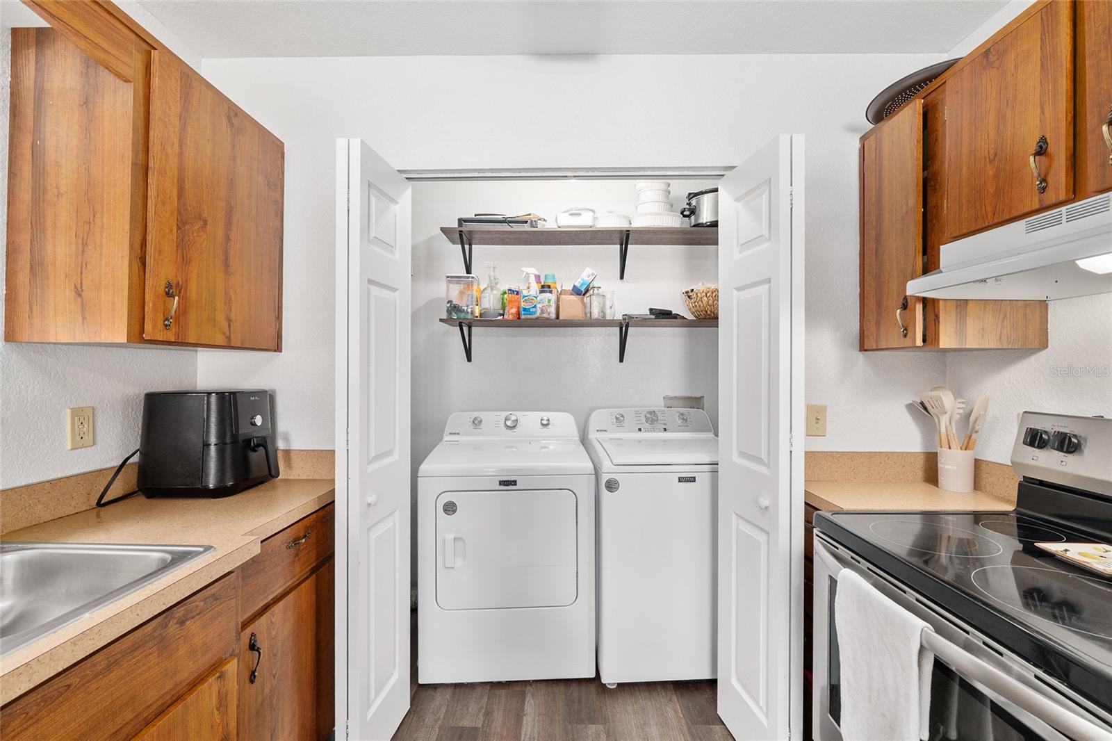 Image 13 of 30 For 1233 4th Avenue