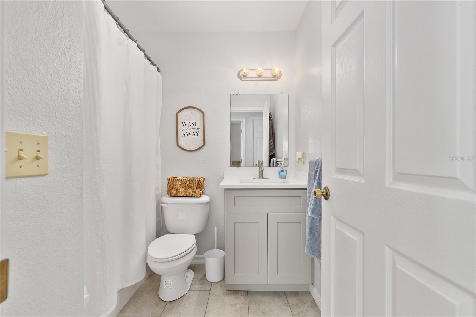 Image 21 of 30 For 1233 4th Avenue