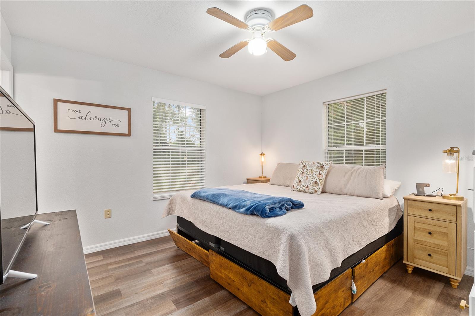 Image 22 of 30 For 1233 4th Avenue