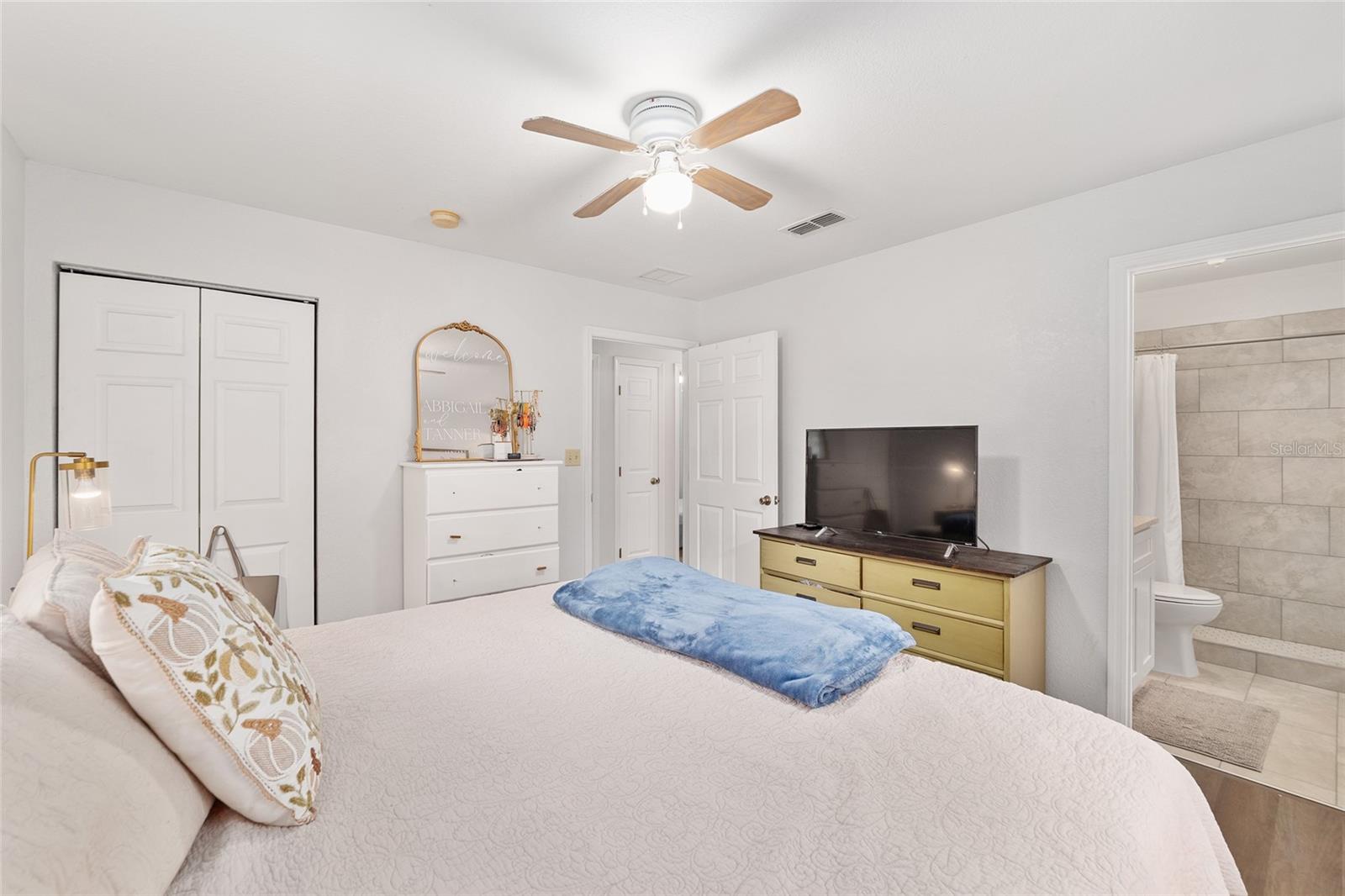 Image 24 of 30 For 1233 4th Avenue