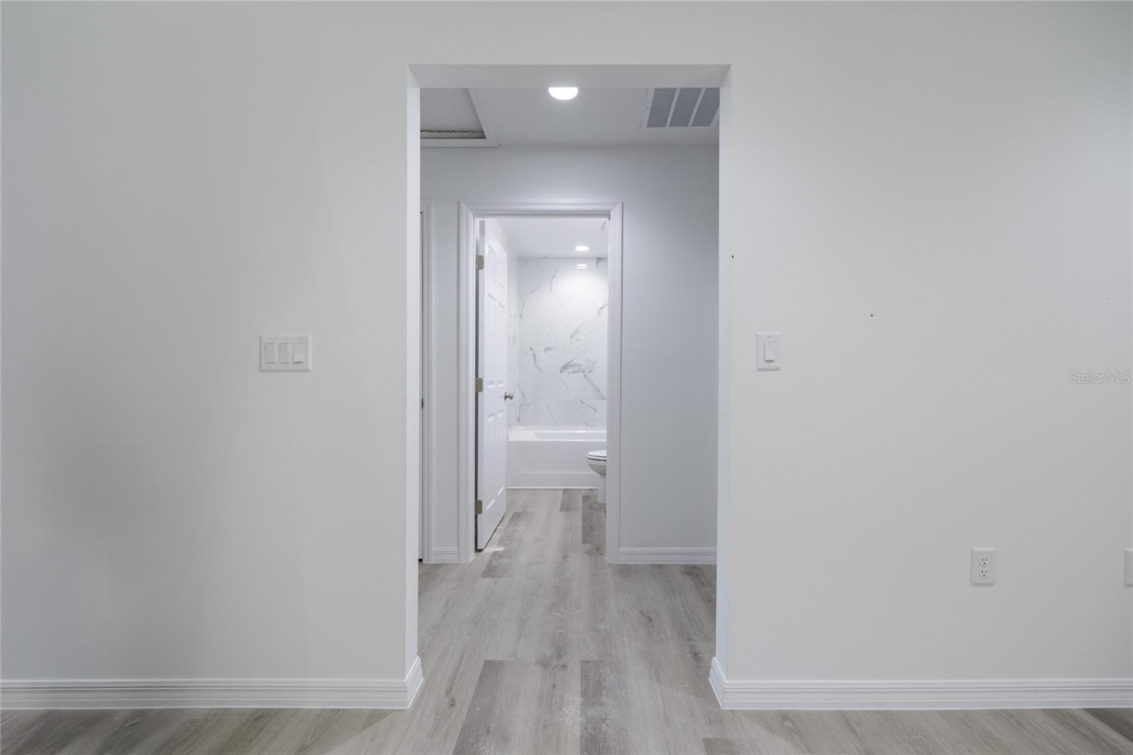 Image 17 of 33 For 15360 1st Place