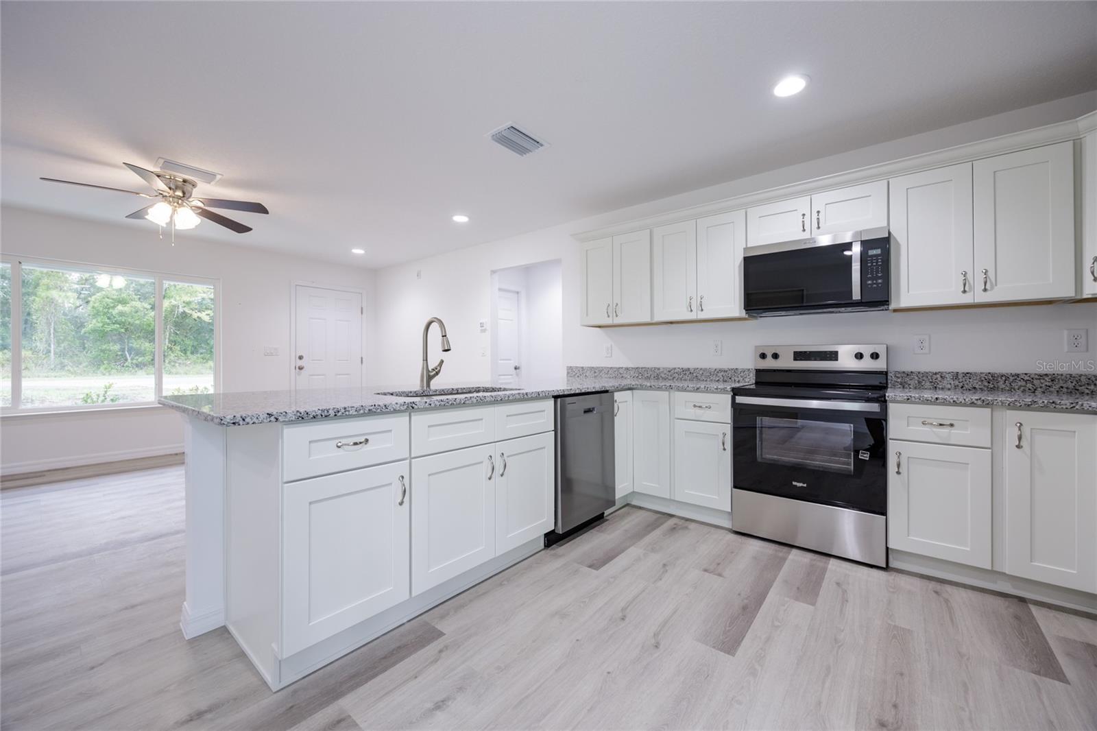 Image 9 of 33 For 15360 1st Place