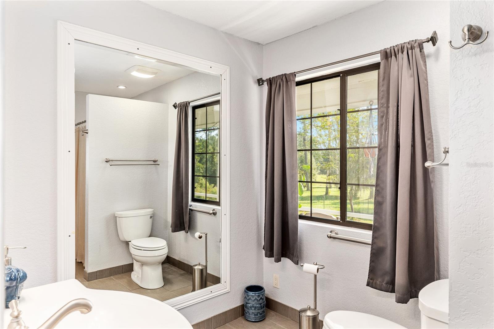 Image 19 of 57 For 12719 88th Place