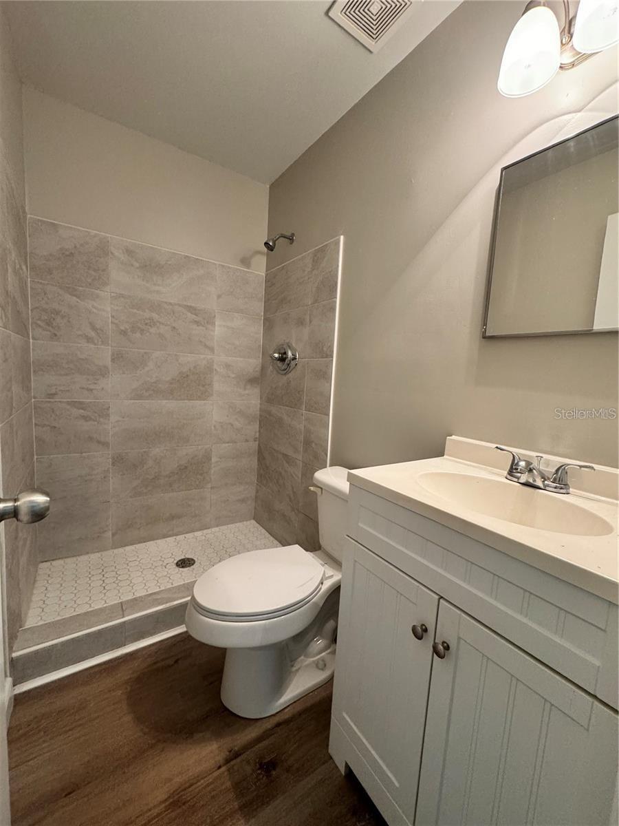 Image 24 of 28 For 3004 18th Drive