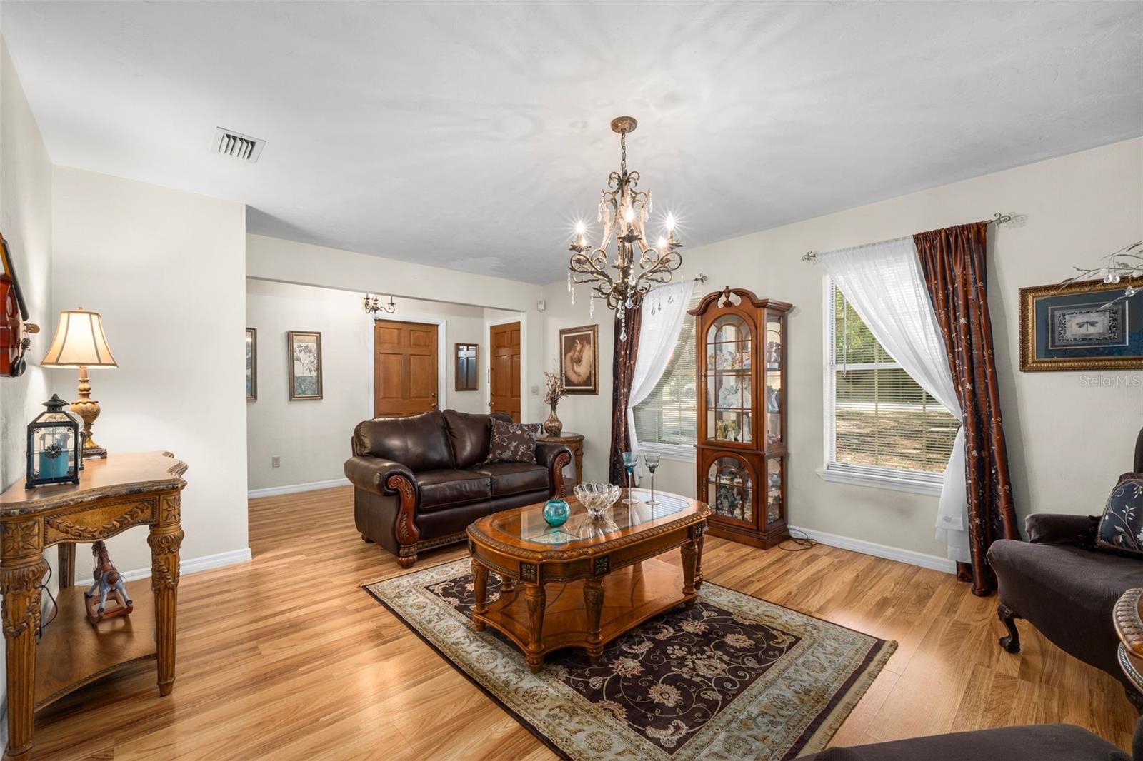Image 4 of 28 For 3909 39th Way