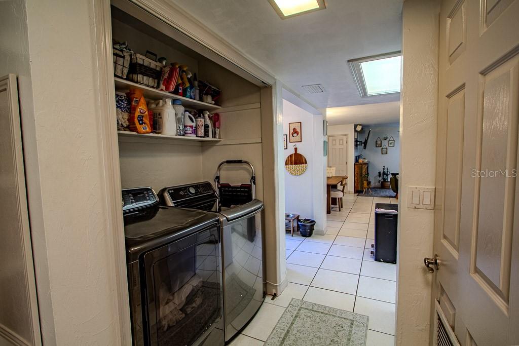 Image 18 of 24 For 8523 3rd Place