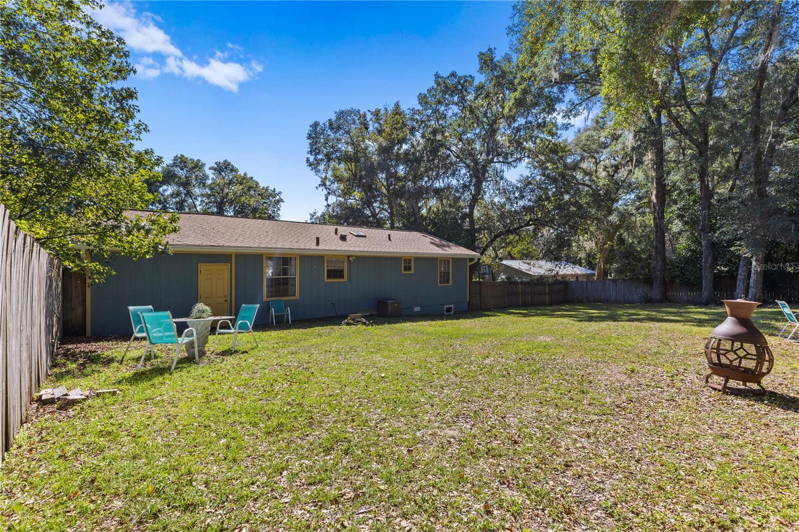 Image 16 of 18 For 3050 Se 24th Pl