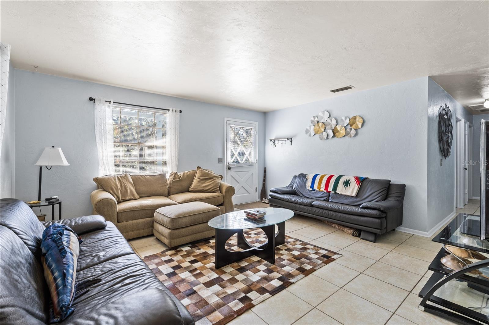 Image 4 of 18 For 3050 Se 24th Pl