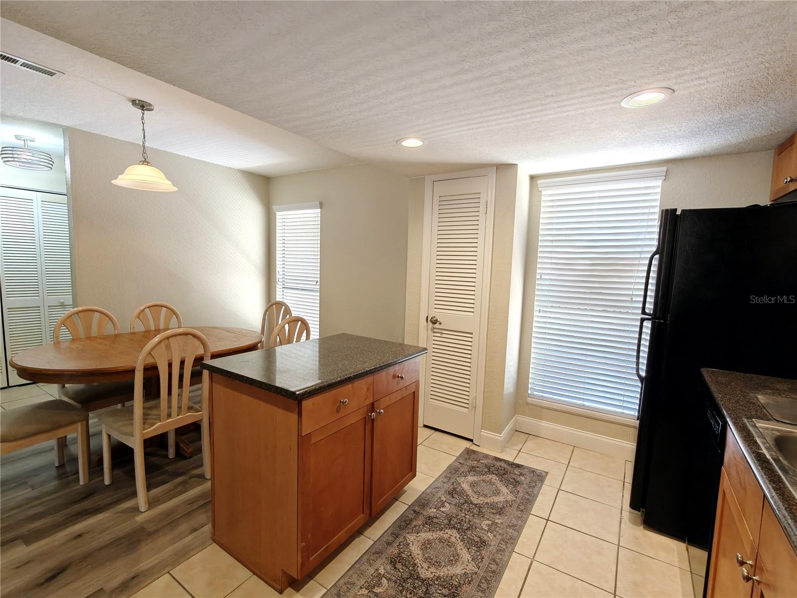 Image 10 of 43 For 1810 23rd Boulevard 165