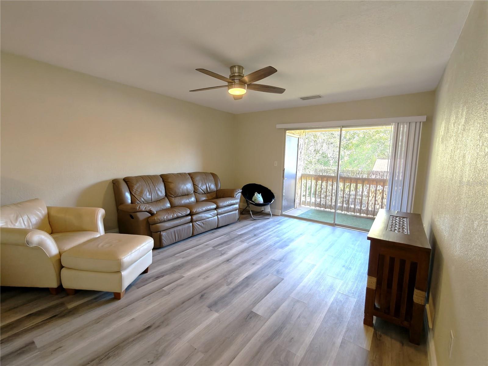 Image 3 of 43 For 1810 23rd Boulevard 165