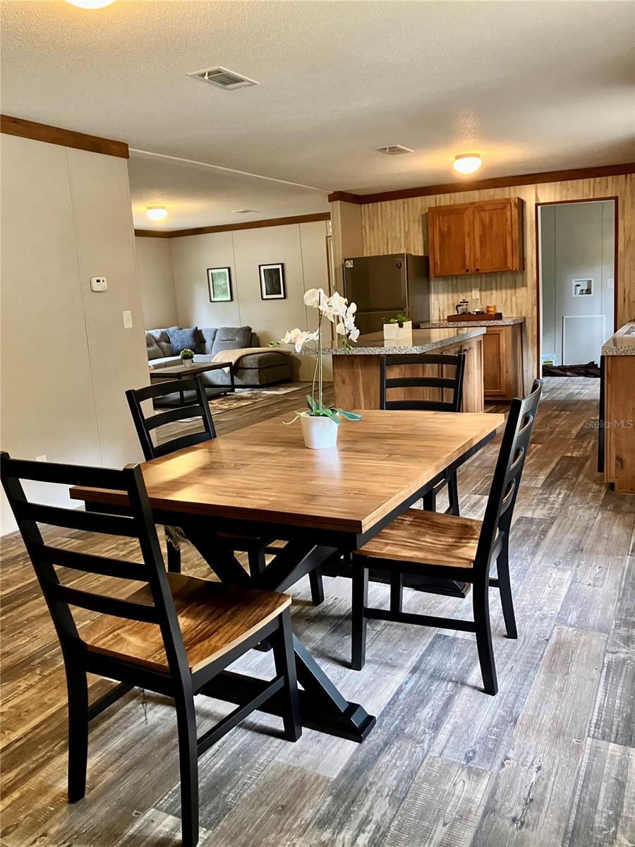 Image 4 of 11 For 16598 80th Avenue